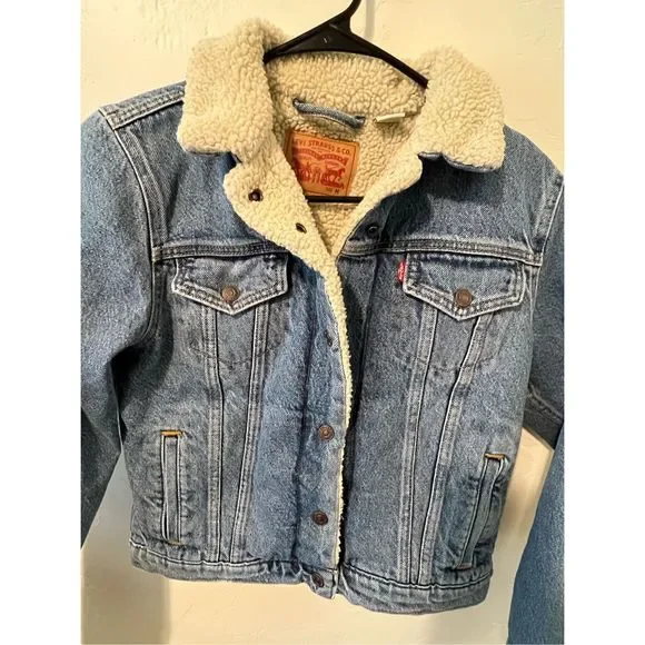 Levi's Women's Original Sherpa Trucker Jacket - Picture 3 of 9